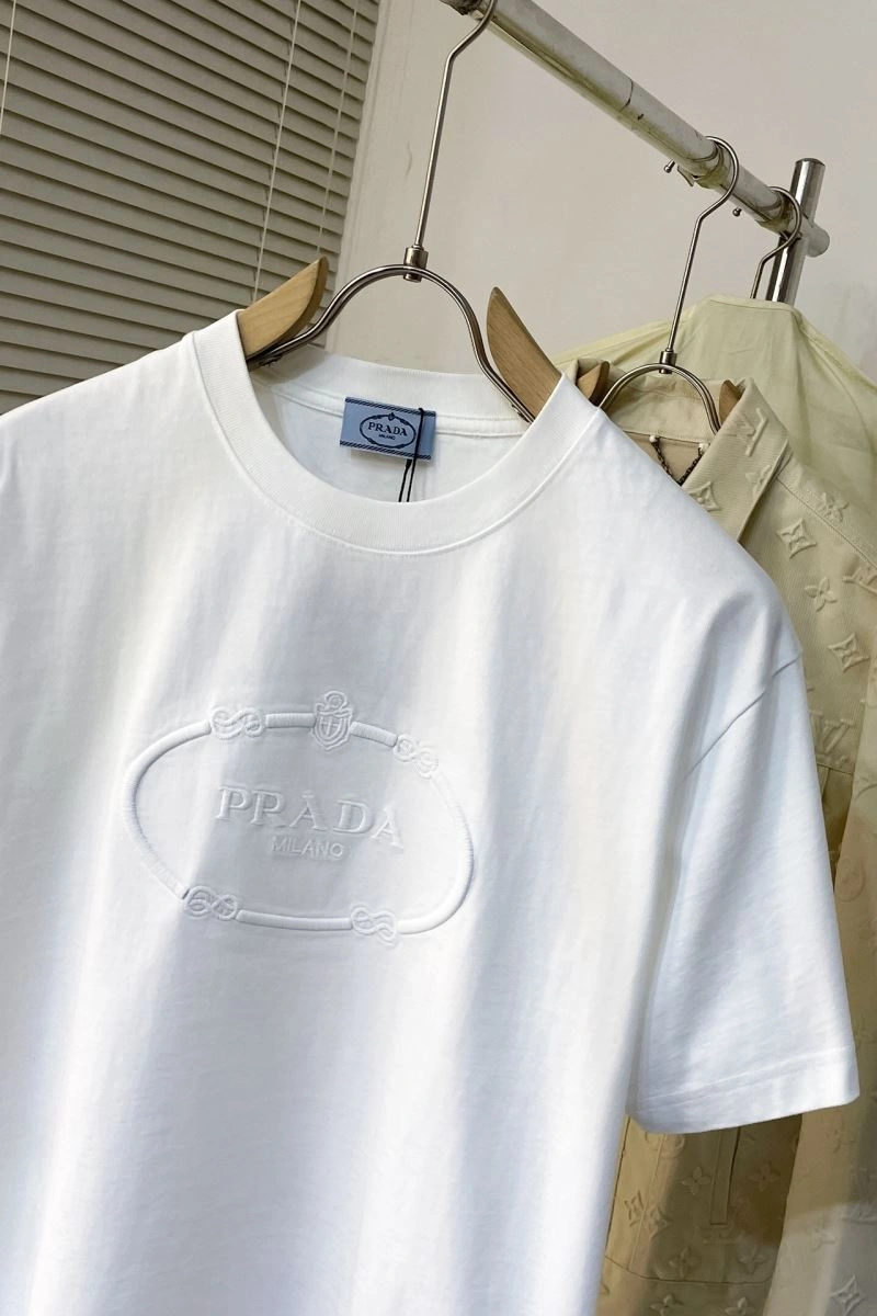 Reliable Prada T-Shirts 171526