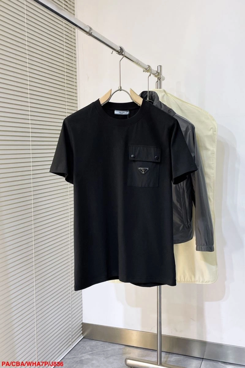 Prada T-Shirts Durable 171601