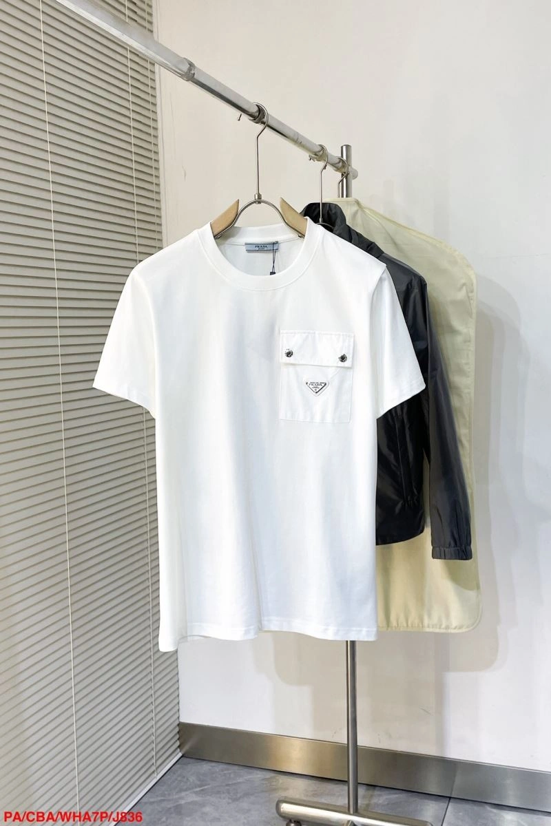 Prada T-Shirts Durable 171601