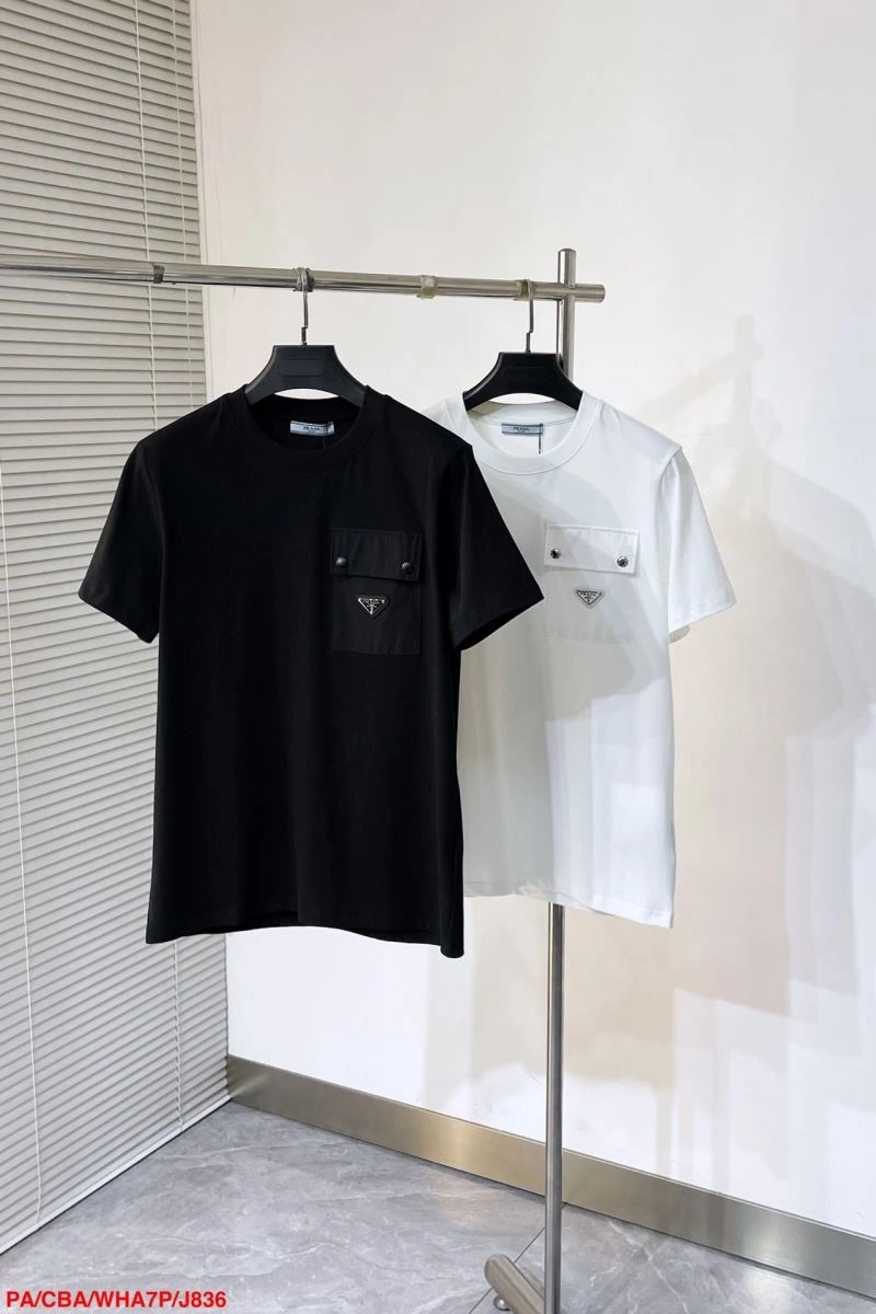 Prada T-Shirts Durable 171601