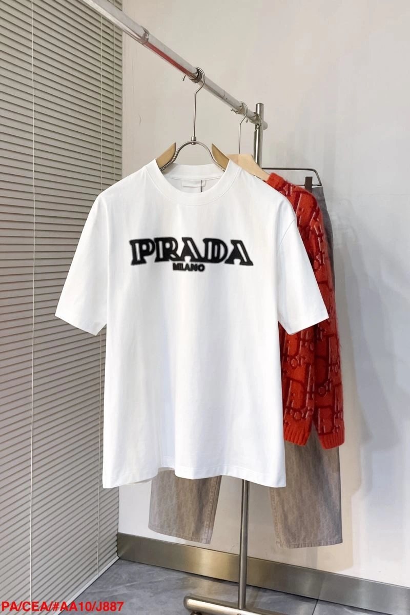 Classic Prada T-Shirts 171524