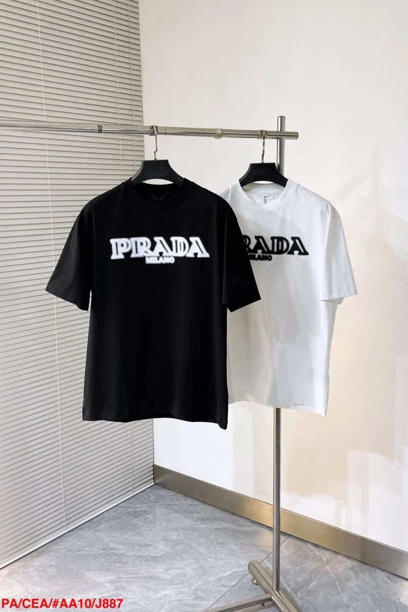 Classic Prada T-Shirts 171524