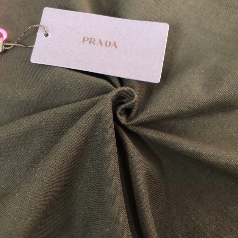 Packable Prada T-Shirts 171504