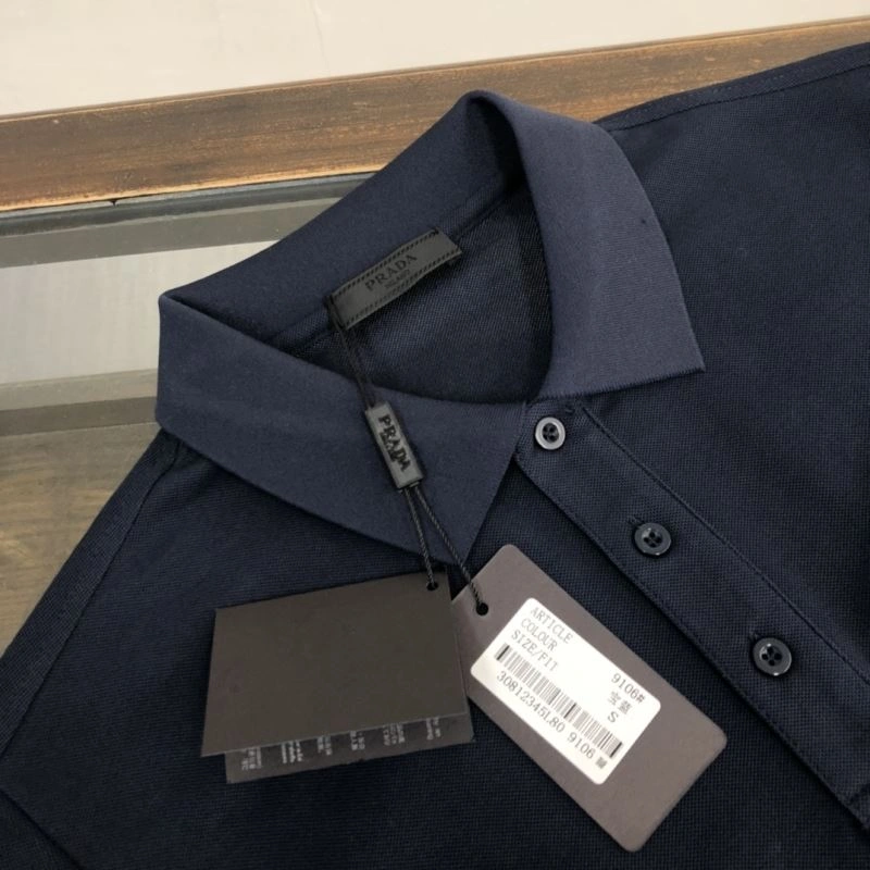 Lightweight Prada T-Shirts 171498