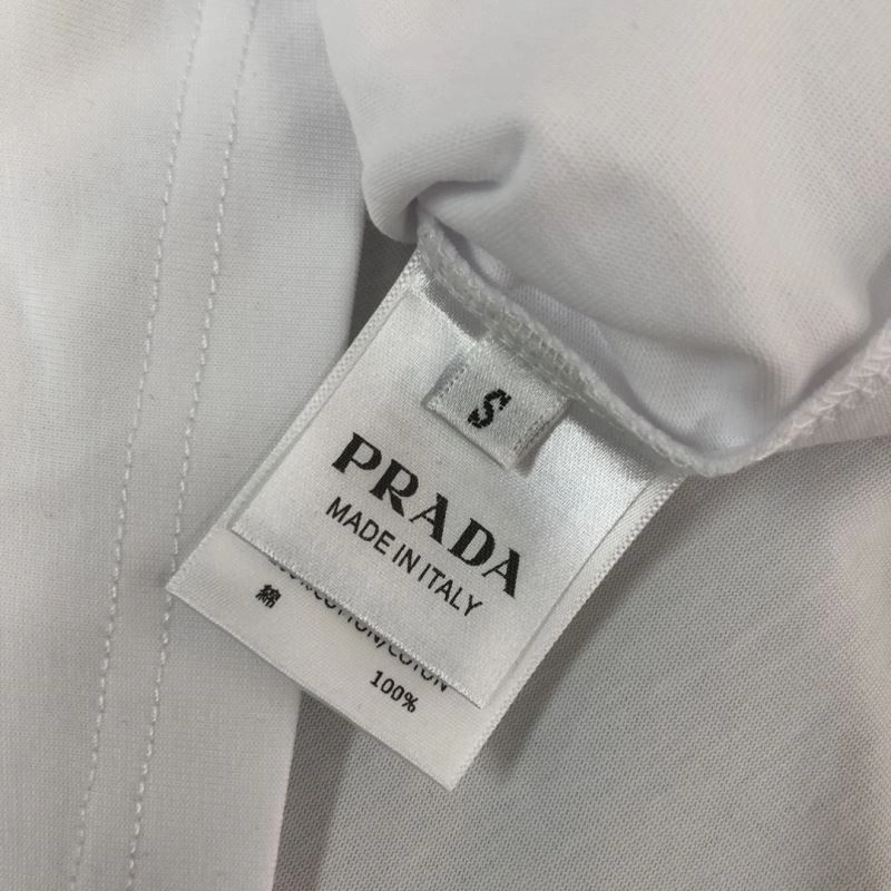 Prada T-Shirts Affordable 171611