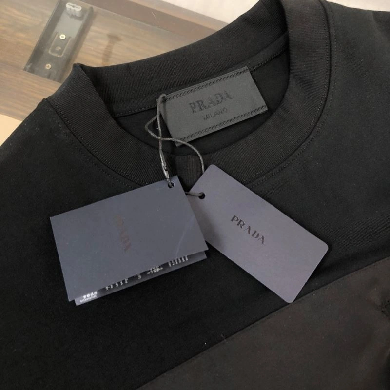 Prada T-Shirts UrbanStyle 171528