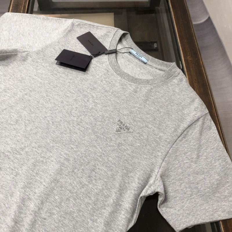 Bold Prada T-Shirts 171474