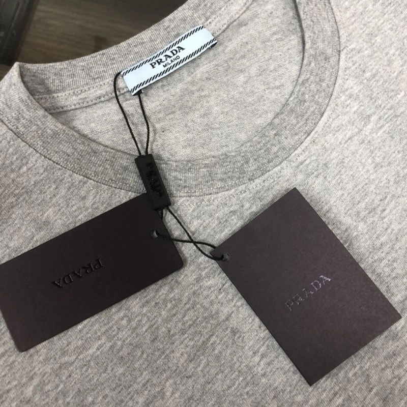 Bold Prada T-Shirts 171474