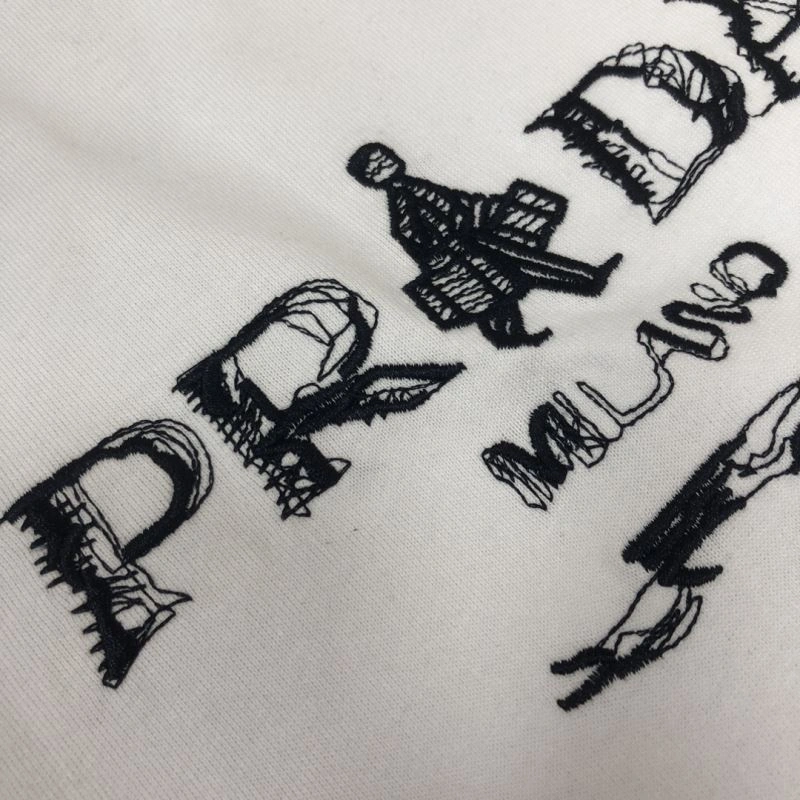 Prada T-Shirts WellDesigned 171473