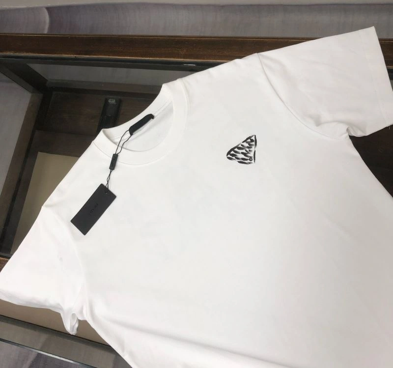 Prada T-Shirts Unique 171470