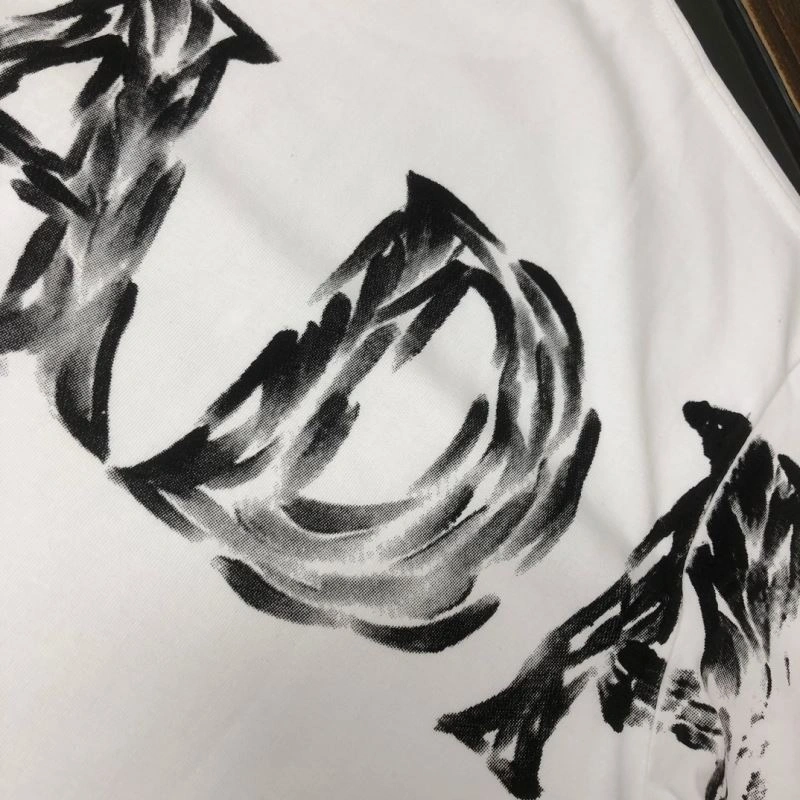 Prada T-Shirts Unique 171470
