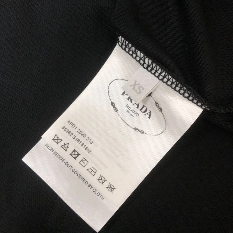 Prada T-Shirts Versatile 171461