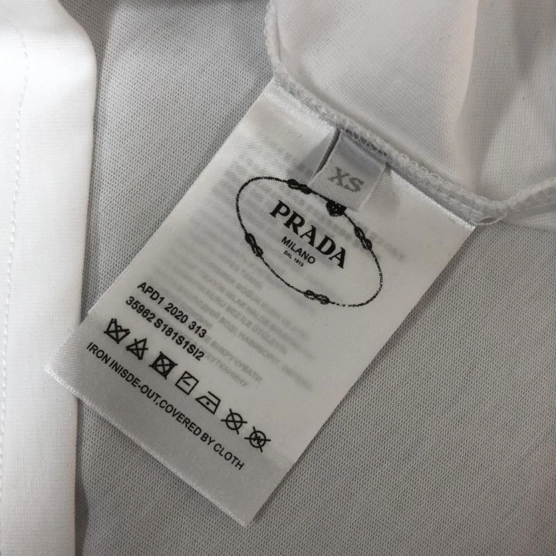 Prada T-Shirts FashionForward 171458