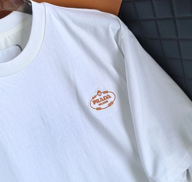 Breathable Prada T-Shirts 171457