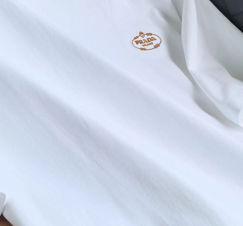 Breathable Prada T-Shirts 171457