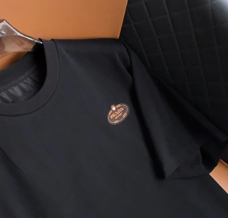 Prada T-Shirts TimelessDesign 171456