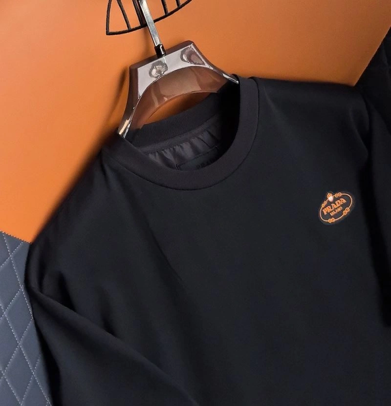Prada T-Shirts TimelessDesign 171456