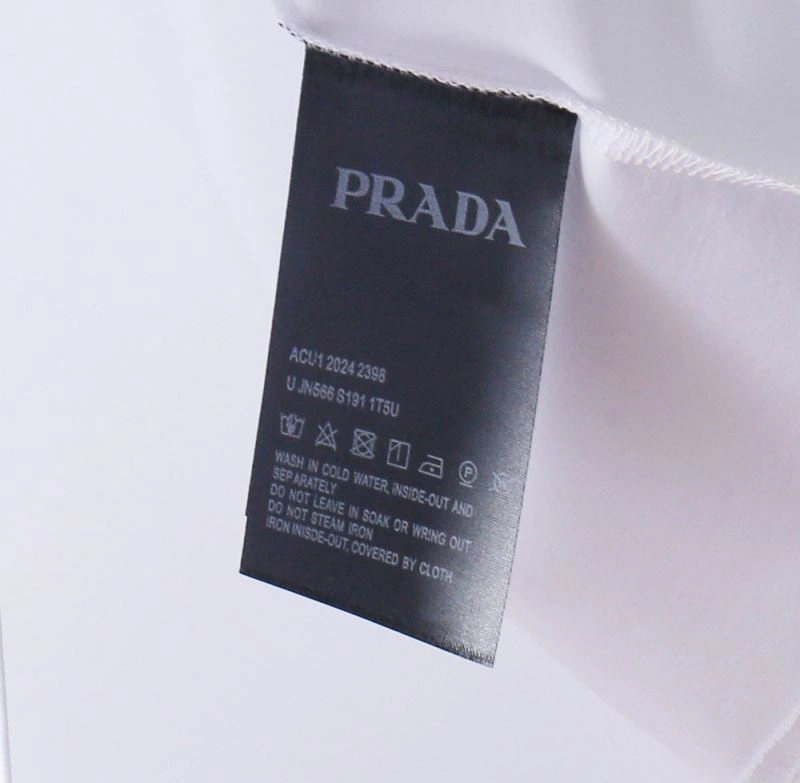 Prada T-Shirts WellDesigned 171454