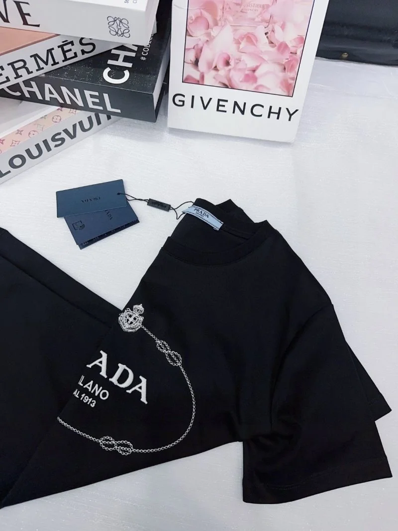 Prada T-Shirts Soft 166208