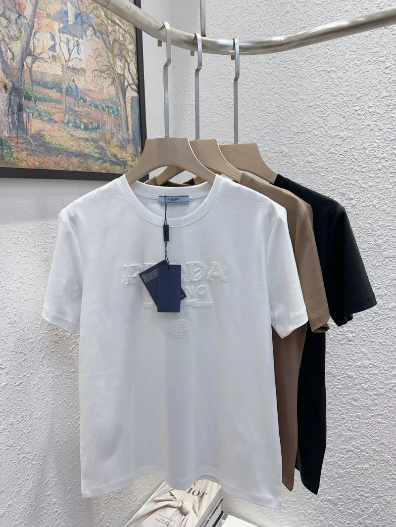 Seasonal Prada T-Shirts 166210