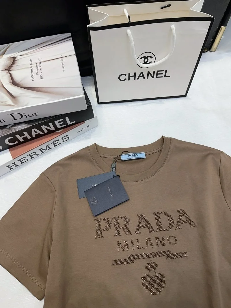 Seasonal Prada T-Shirts 166210