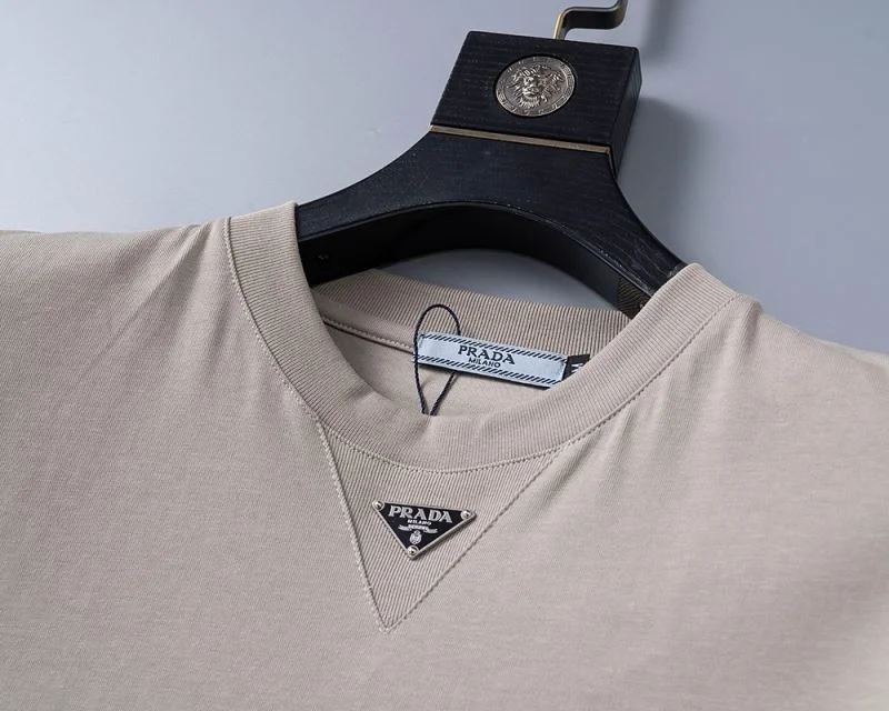 Attractive Prada T-Shirts 165595