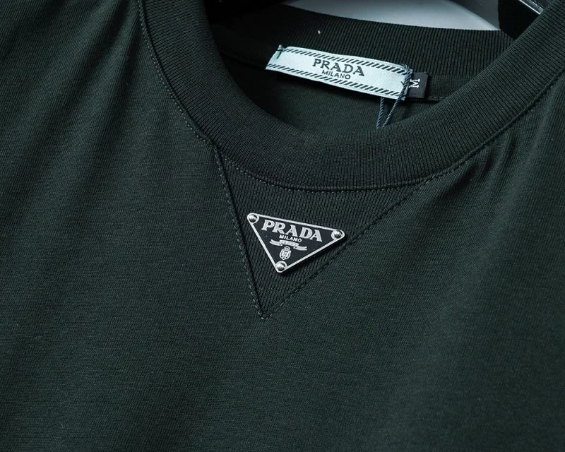 Attractive Prada T-Shirts 165595