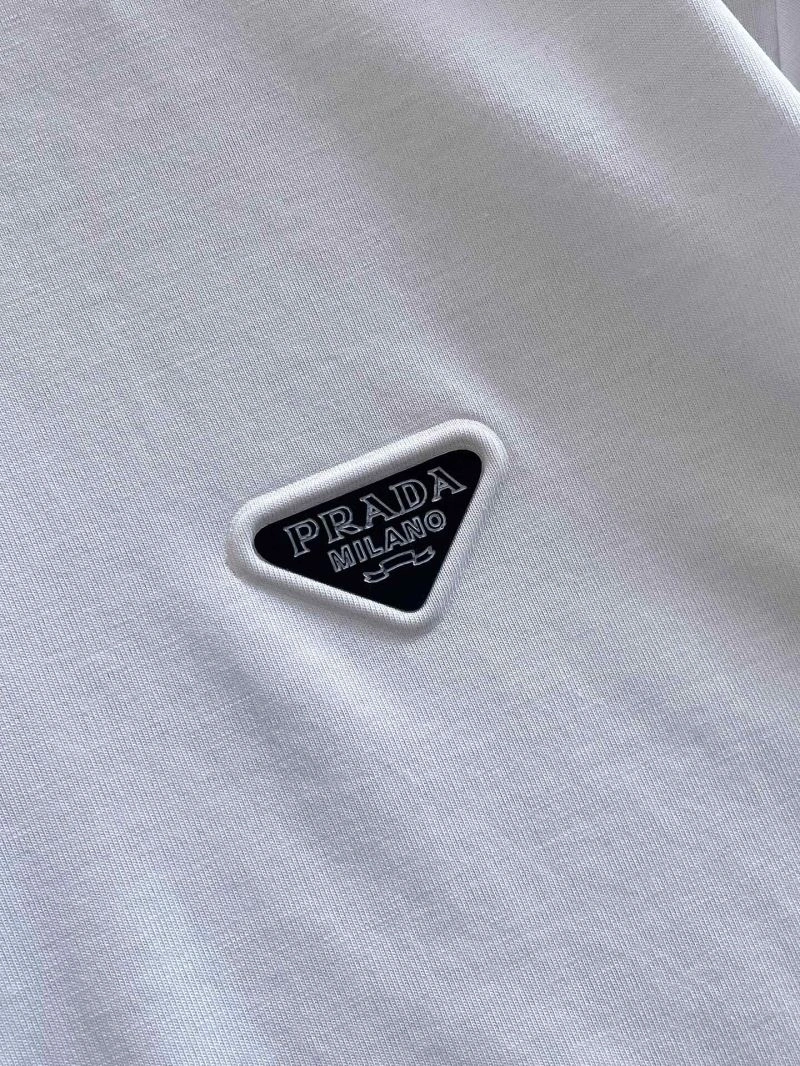 Prada T-Shirts Versatile 170701