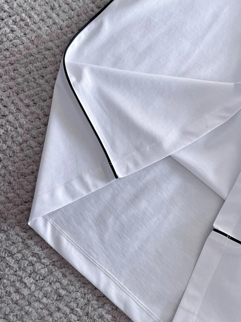 Prada T-Shirts Versatile 170701