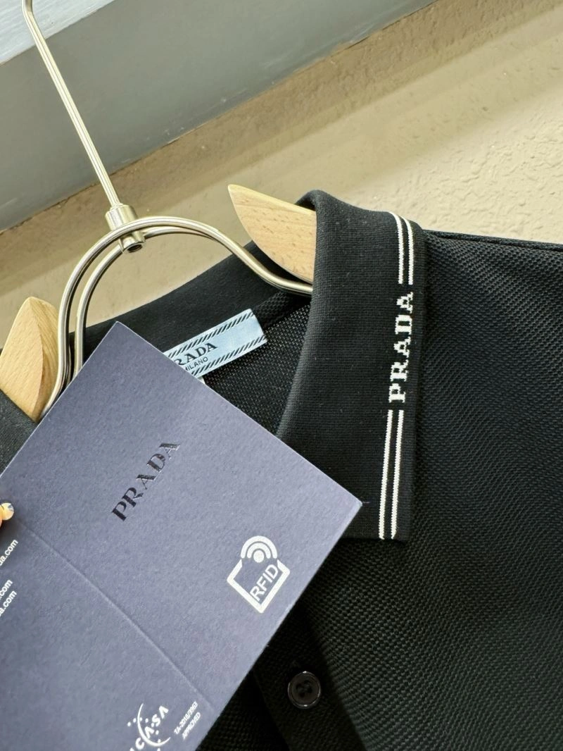 Prada T-Shirts GoAnywhere 170699