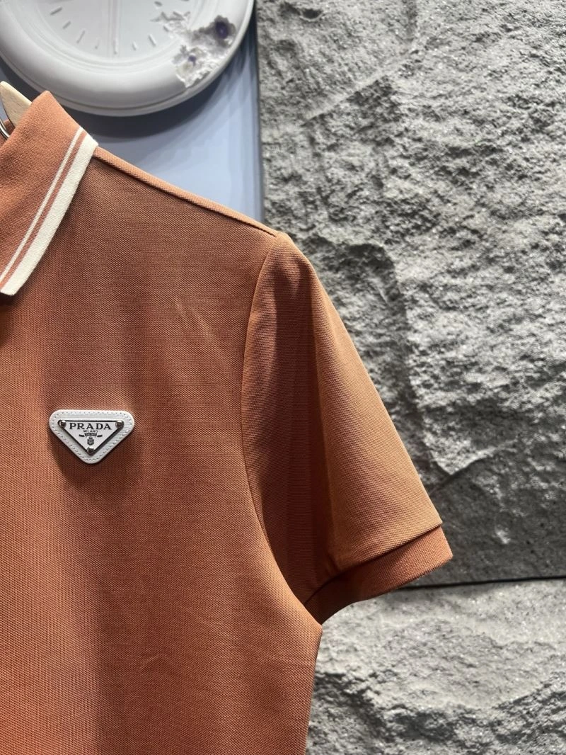 Effortless Prada T-Shirts 170673