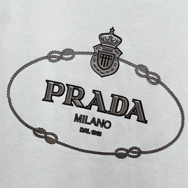 Prada T-Shirts Sleek 170668