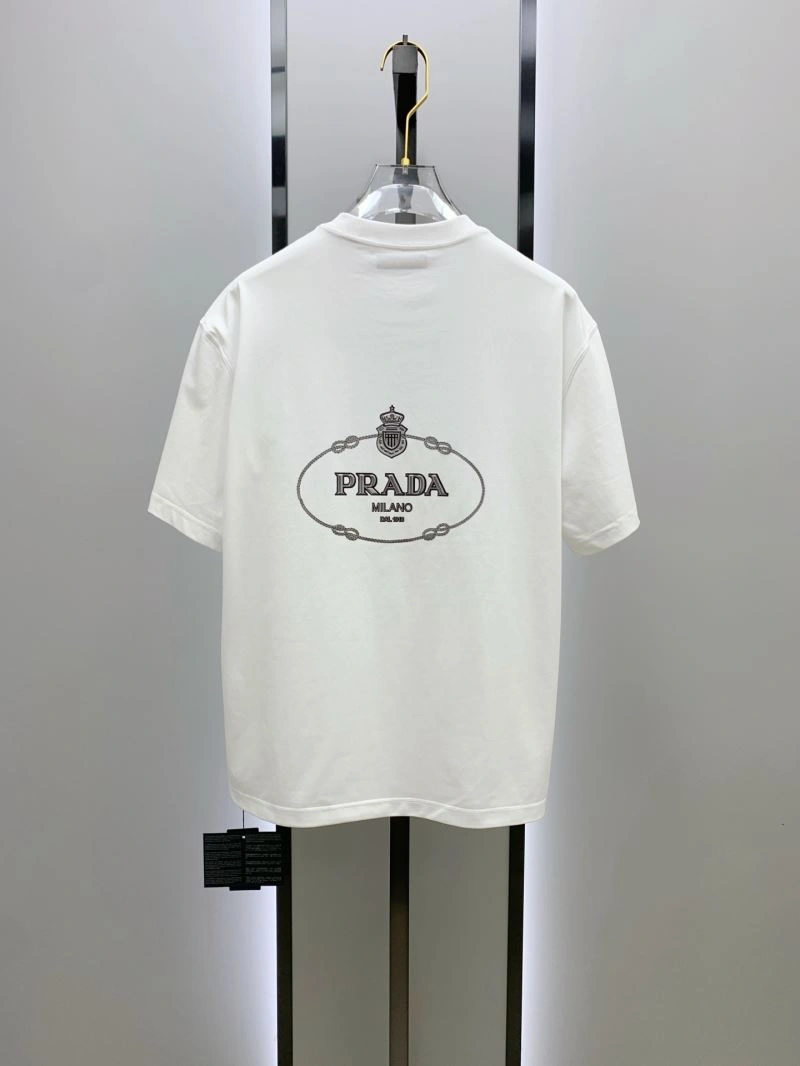 Prada T-Shirts Sleek 170668