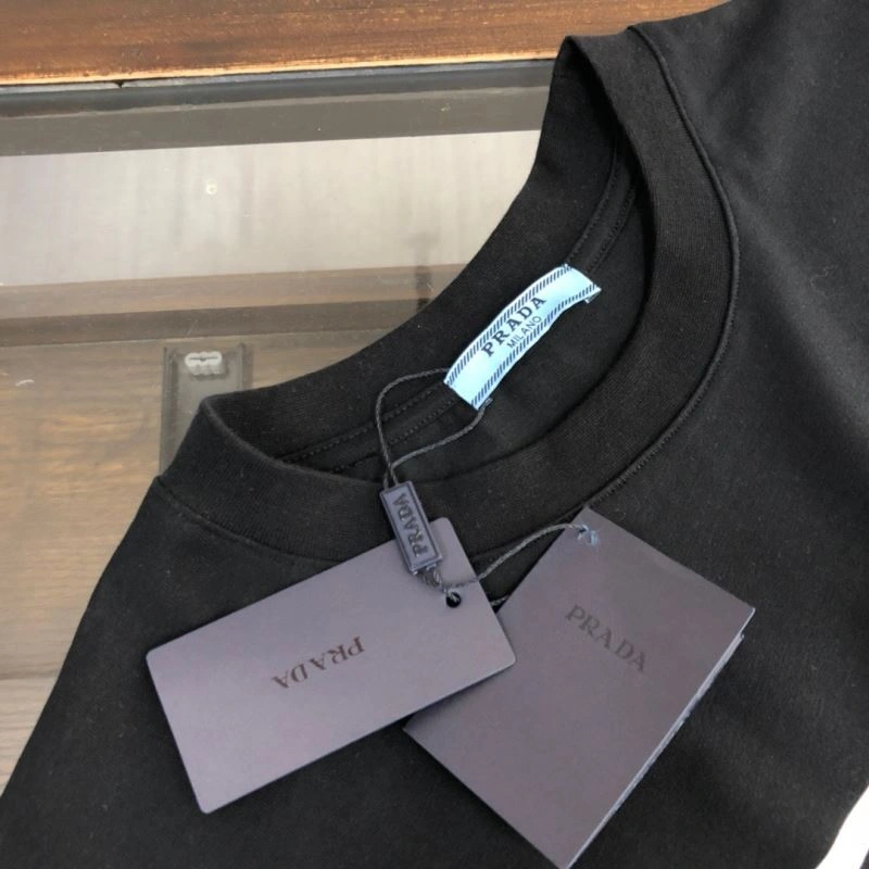 Prada T-Shirts Timeless 170658