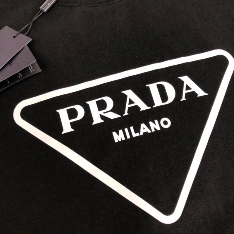 Prada T-Shirts Timeless 170658