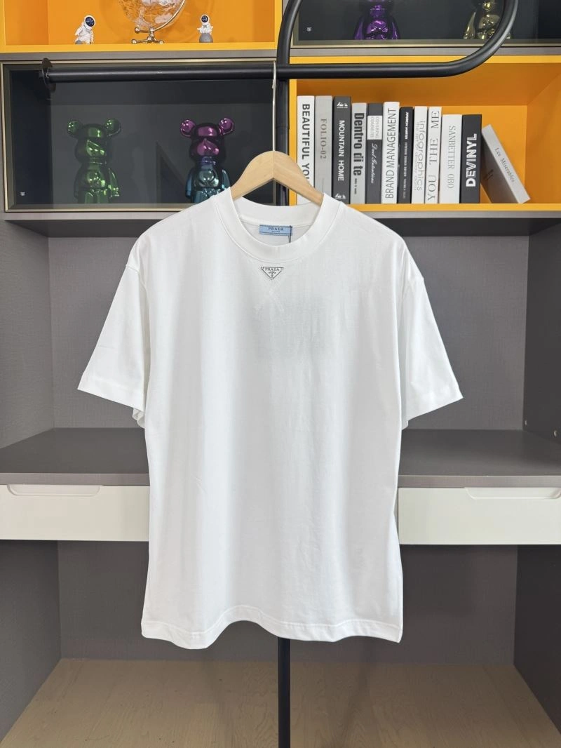 Prada T-Shirts Comfortable 170647
