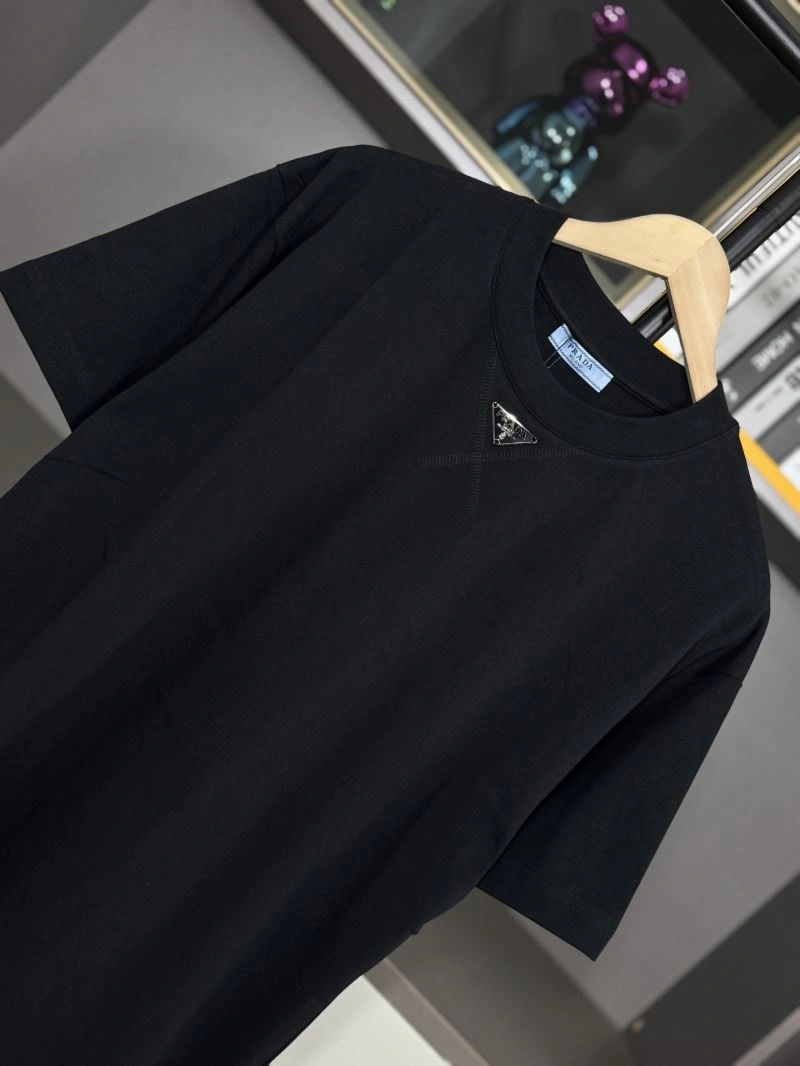 Prada T-Shirts Classic 170646