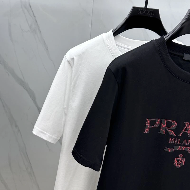 Prada T-Shirts Breathable 170638