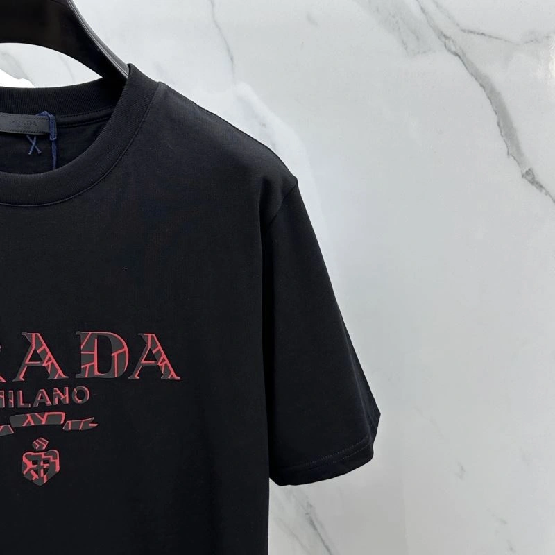Prada T-Shirts Breathable 170638