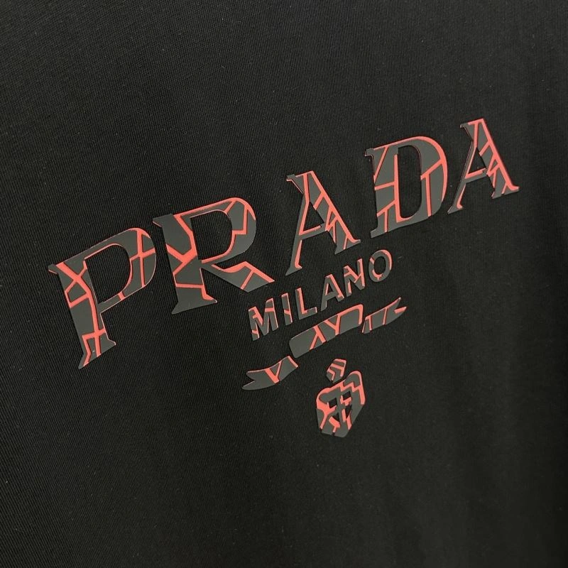 Prada T-Shirts Breathable 170638