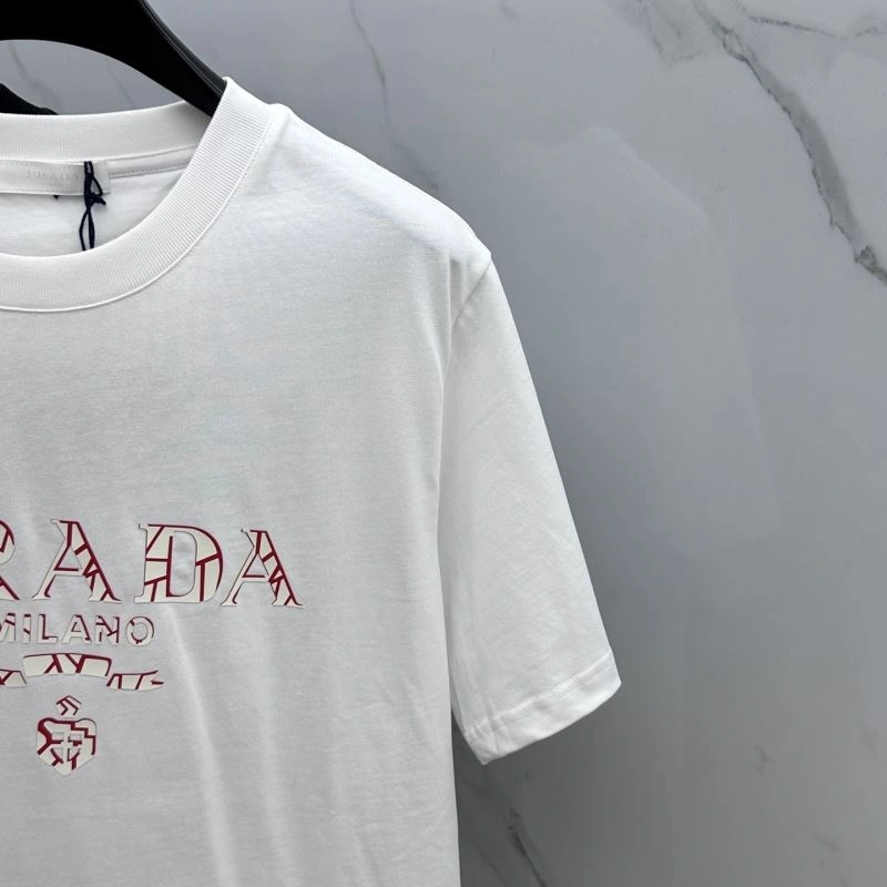 Prada T-Shirts Sophisticated 170641