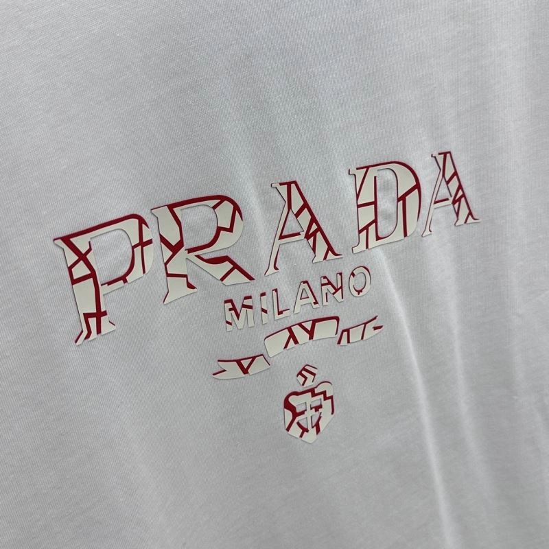 Prada T-Shirts Sophisticated 170641