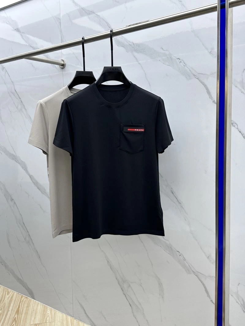 Breathable Prada T-Shirts 170634