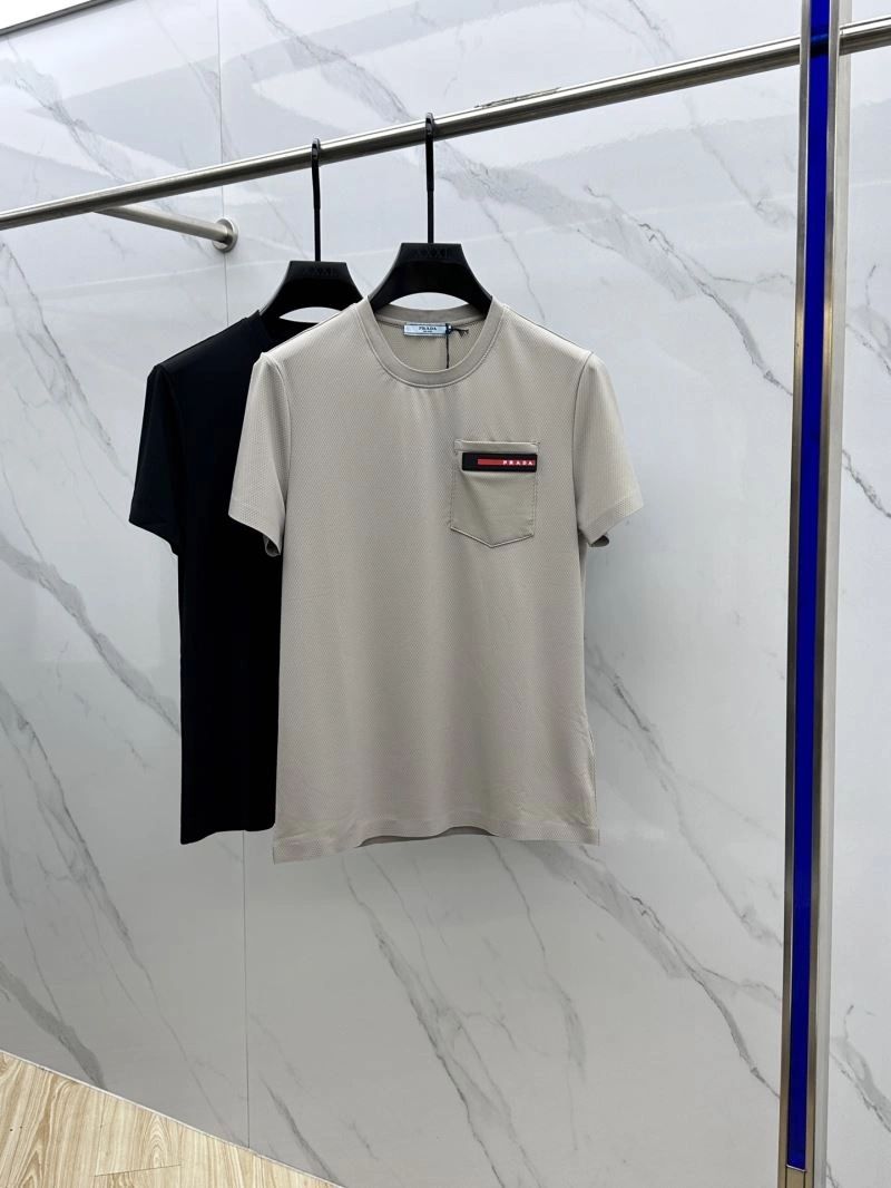 Prada T-Shirts UrbanStyle 170629
