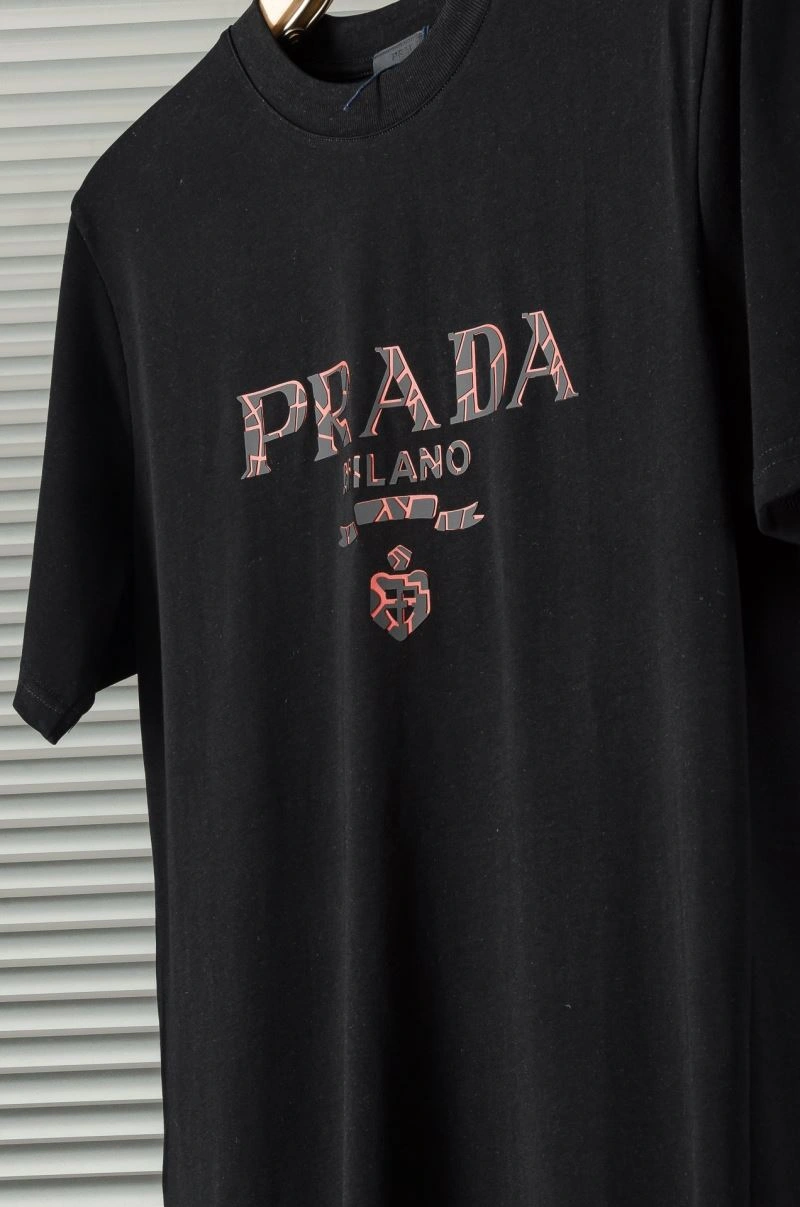 WellDesigned Prada T-Shirts 170682