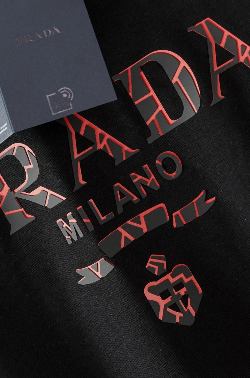 WellDesigned Prada T-Shirts 170682