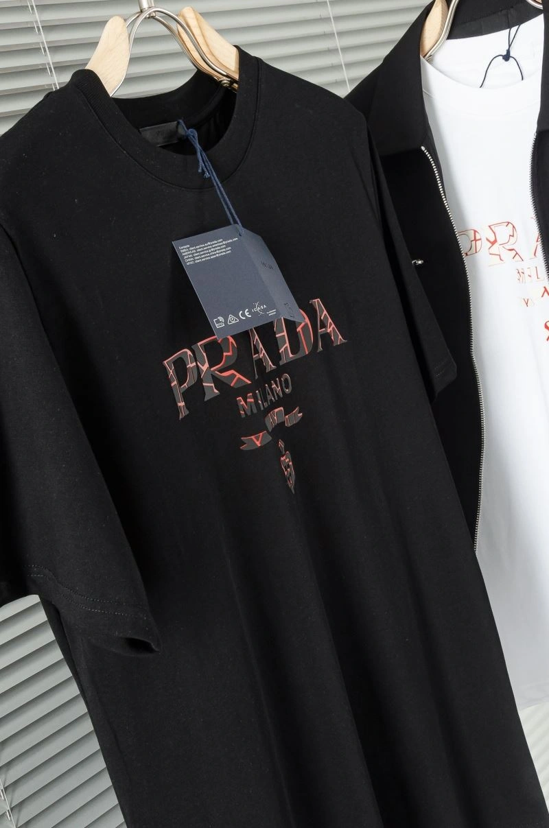 WellDesigned Prada T-Shirts 170682
