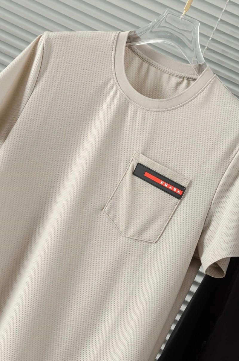 Prada T-Shirts Sophisticated 170630