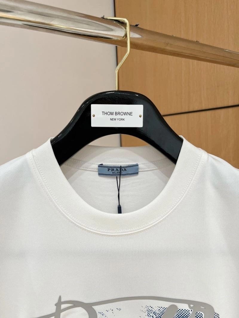 Unisex Prada T-Shirts 170625