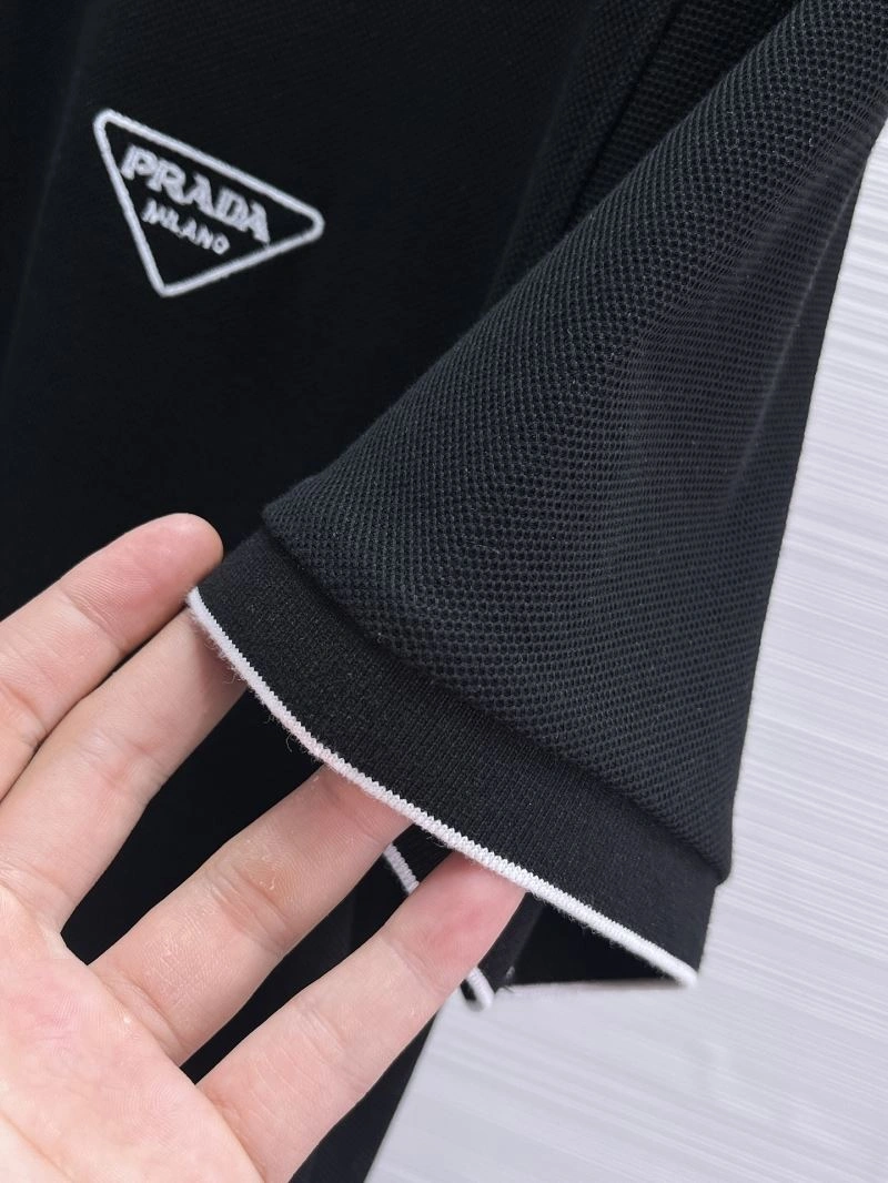 Prada T-Shirts Breathable 170602